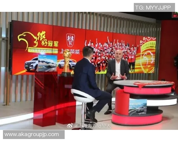 中国节目独家采访足球明星揭示职业生涯背后的故事与心路历程